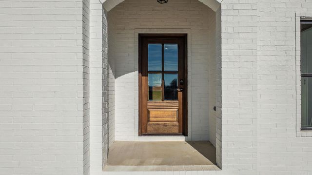 1 Moonlight, Morrilton, AR 72110