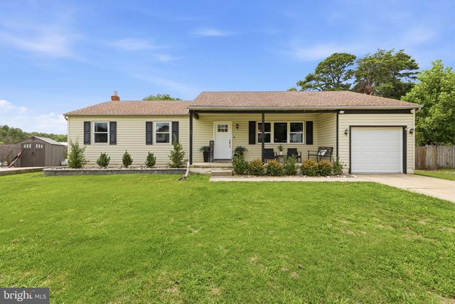 68 DEER PARK CIR, Blackwood, NJ 08012