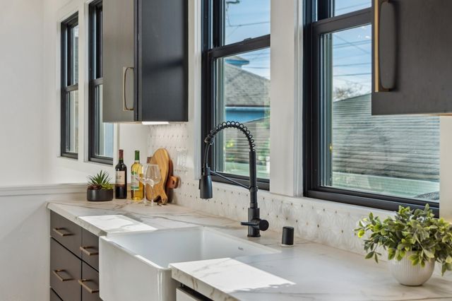 1308 1308 Court Street, Alameda, CA 94501