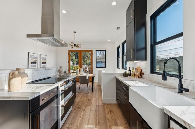 1308 1308 Court Street, Alameda, CA 94501