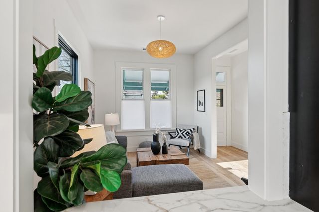 1308 1308 Court Street, Alameda, CA 94501