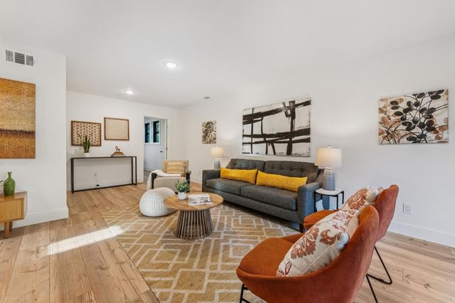 1308 1308 Court Street, Alameda, CA 94501