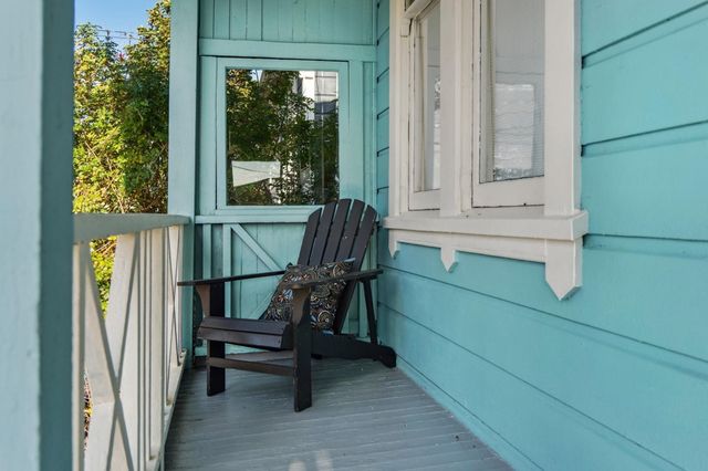 1308 1308 Court Street, Alameda, CA 94501