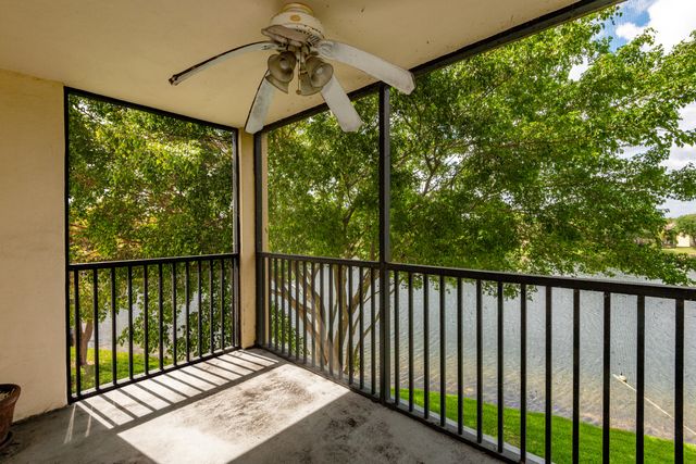 3955 N Nob Hill Road 306, Sunrise, FL 33351