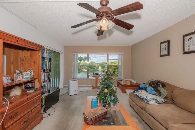 3955 N Nob Hill Road 306, Sunrise, FL 33351