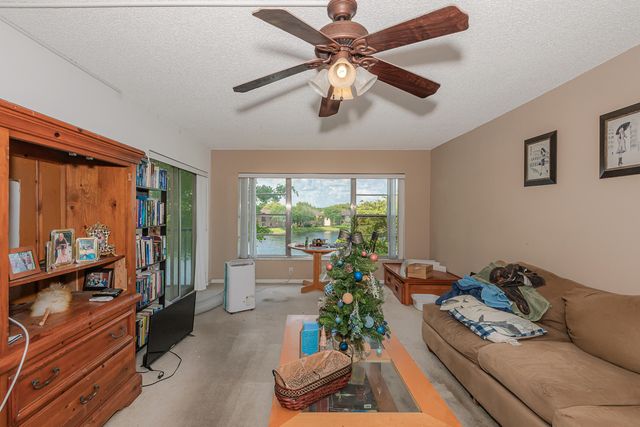 3955 N Nob Hill Road 306, Sunrise, FL 33351