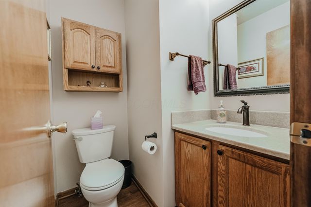976 Karlslyle Drive, Columbus, OH 43228