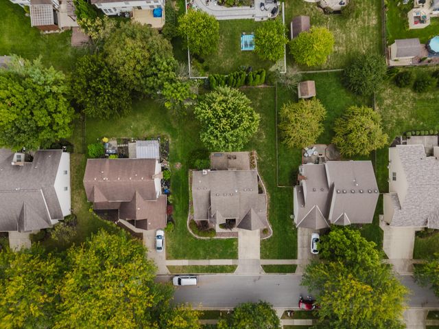 976 Karlslyle Drive, Columbus, OH 43228