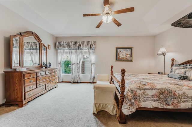 976 Karlslyle Drive, Columbus, OH 43228