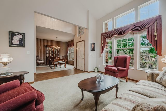 976 Karlslyle Drive, Columbus, OH 43228