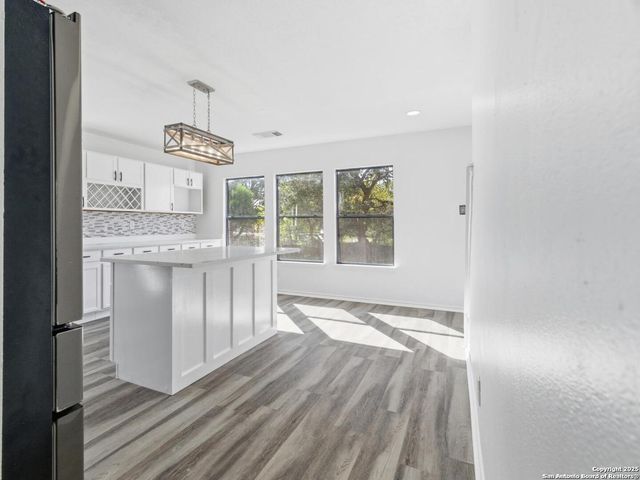 404 Ashley Park Circle, Schertz, TX 78154