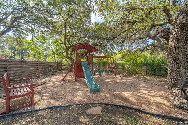 404 Ashley Park Circle, Schertz, TX 78154