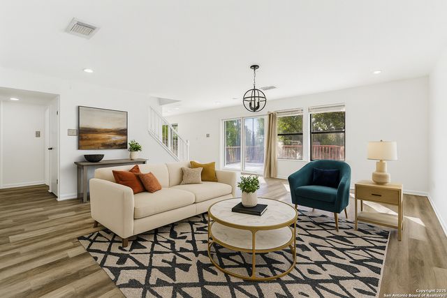 404 Ashley Park Circle, Schertz, TX 78154