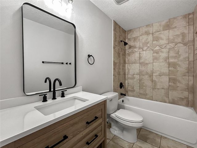 1884 PETERSON PLACE, Sanford, FL 32773