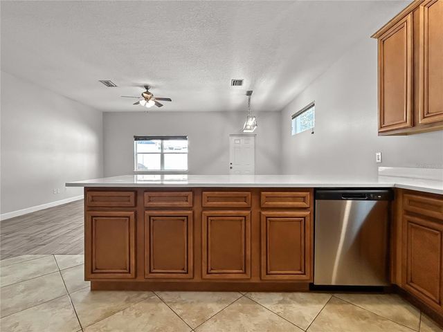 1884 PETERSON PLACE, Sanford, FL 32773