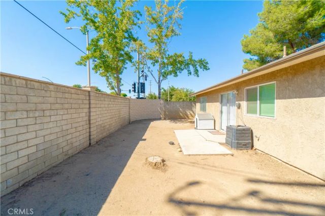 1004 Lightcap, Lancaster, CA 93535