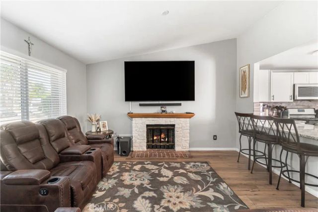 1004 Lightcap, Lancaster, CA 93535