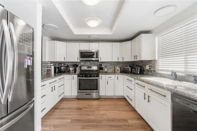 1004 Lightcap, Lancaster, CA 93535
