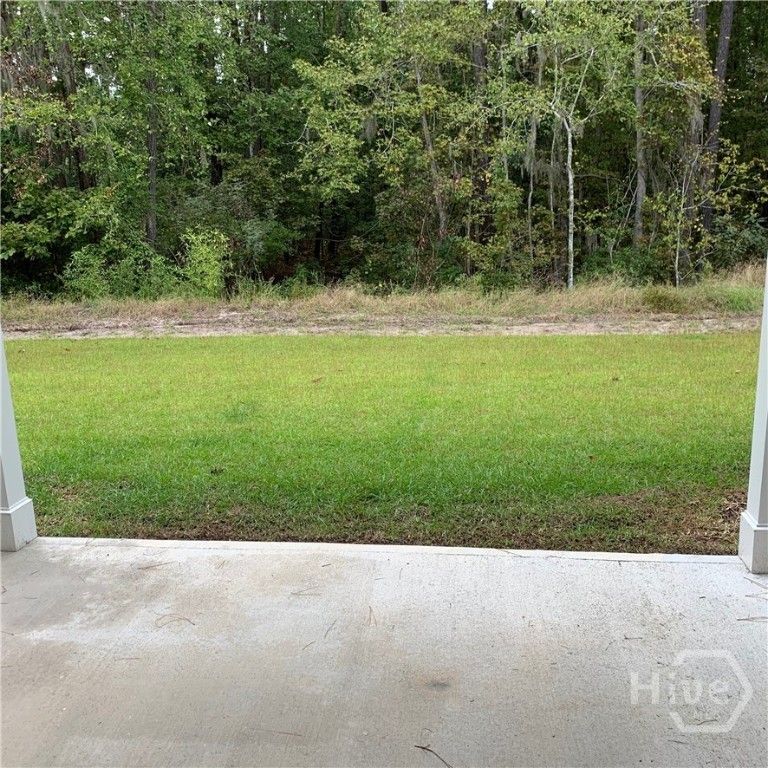 Image 14 of property listing at 193 Ainsdale Drive, Richmond Hill, GA 31324