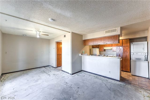 2221 West Bonanza Road 28, Las Vegas, NV 89106