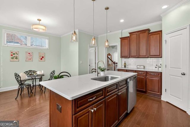 7205 Lowery Oak Drive, Roswell, GA 30075