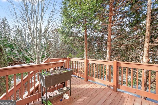 7205 Lowery Oak Drive, Roswell, GA 30075