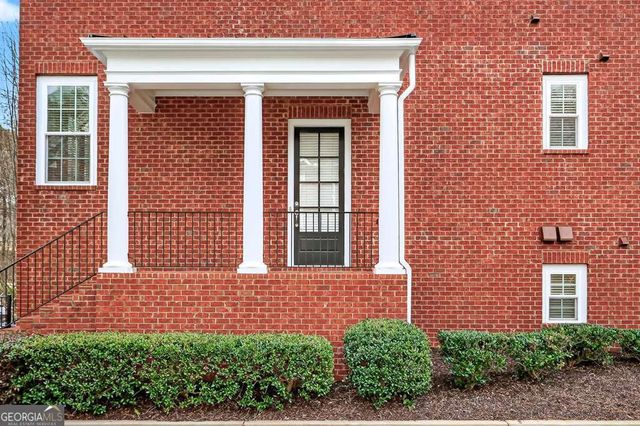 7205 Lowery Oak Drive, Roswell, GA 30075