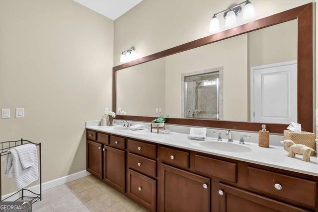 7205 Lowery Oak Drive, Roswell, GA 30075