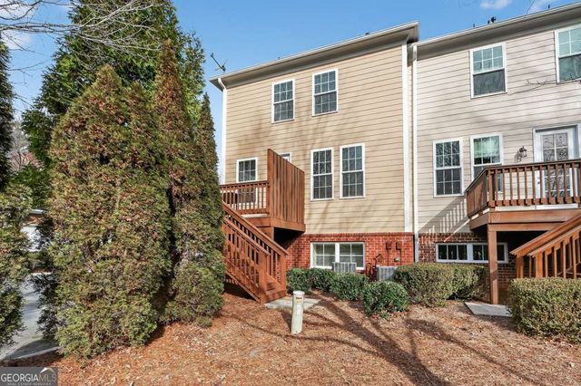 7205 Lowery Oak Drive, Roswell, GA 30075