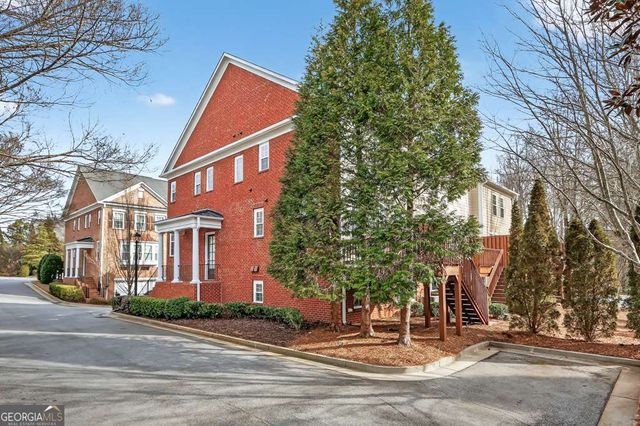 7205 Lowery Oak Drive, Roswell, GA 30075