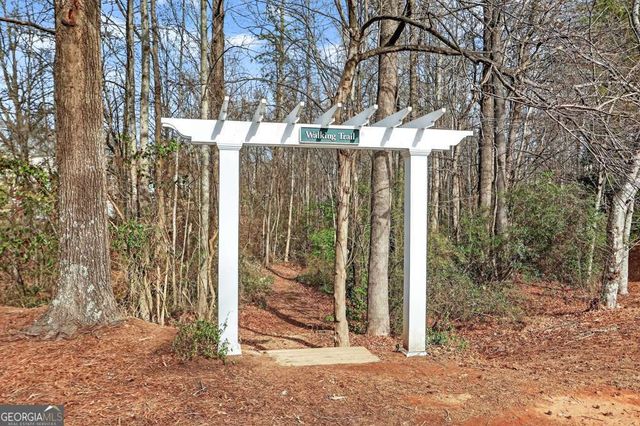 7205 Lowery Oak Drive, Roswell, GA 30075