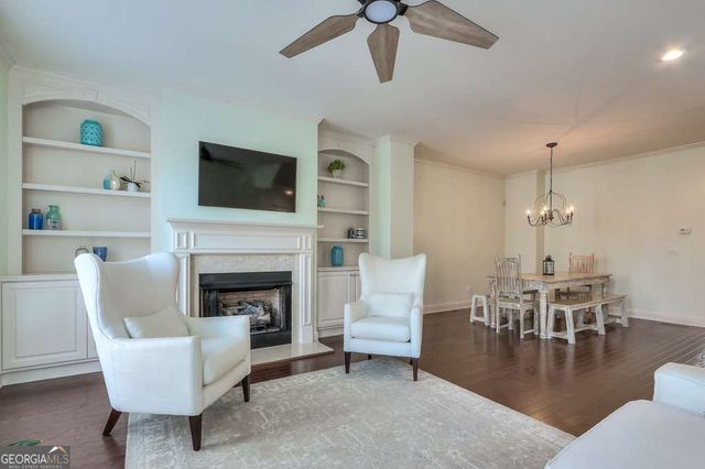 7205 Lowery Oak Drive, Roswell, GA 30075