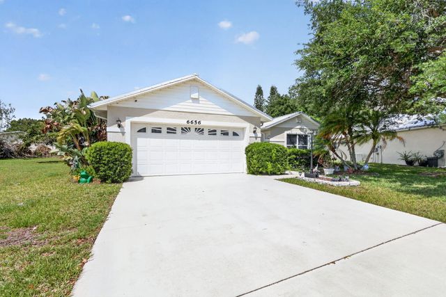 6656 Picante Circle, Fort Pierce, FL 34951