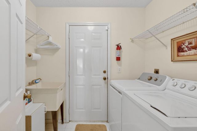 6656 Picante Circle, Fort Pierce, FL 34951