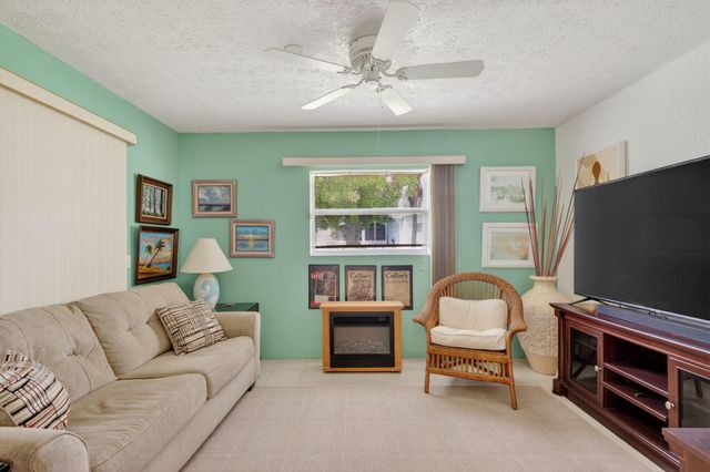 6656 Picante Circle, Fort Pierce, FL 34951