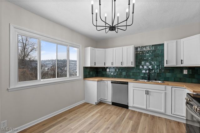 900 N 6th Street, Martins Ferry, OH 43935