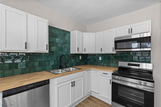 900 N 6th Street, Martins Ferry, OH 43935