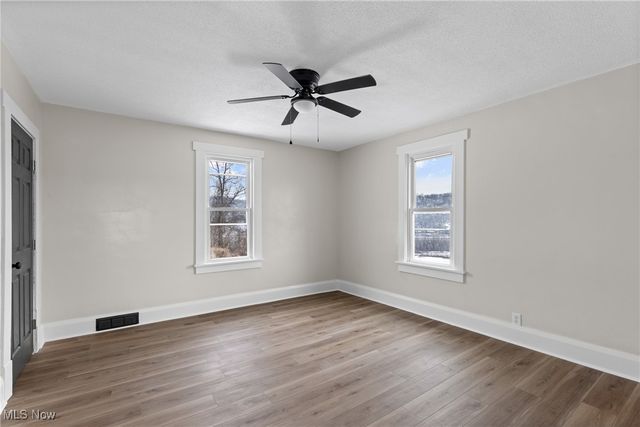 900 N 6th Street, Martins Ferry, OH 43935