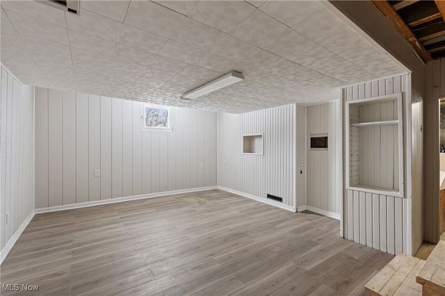 900 N 6th Street, Martins Ferry, OH 43935