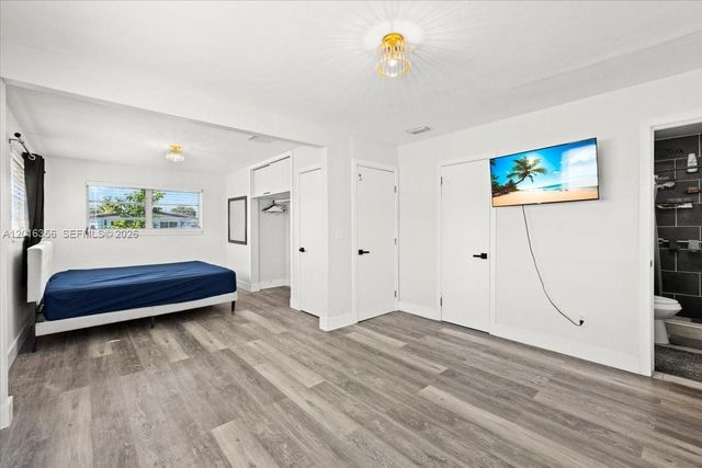 1031 NW 202nd St, Miami Gardens, FL 33169