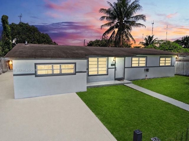 1031 NW 202nd St, Miami Gardens, FL 33169