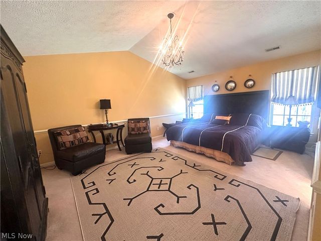 6062 White Tail Lane, Lorain, OH 44053