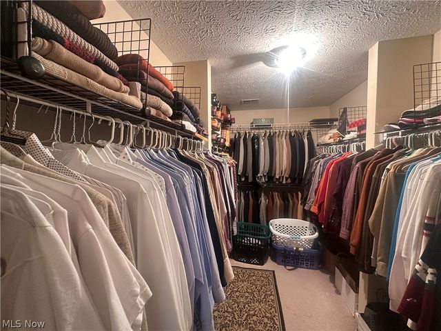 6062 White Tail Lane, Lorain, OH 44053