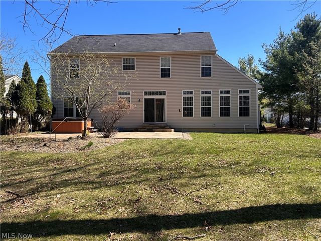 6062 White Tail Lane, Lorain, OH 44053