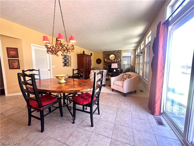 6062 White Tail Lane, Lorain, OH 44053