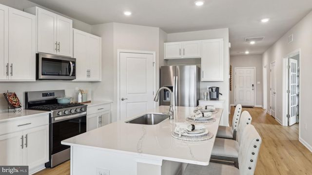 205 TETON CT, Monroeville, NJ 08343