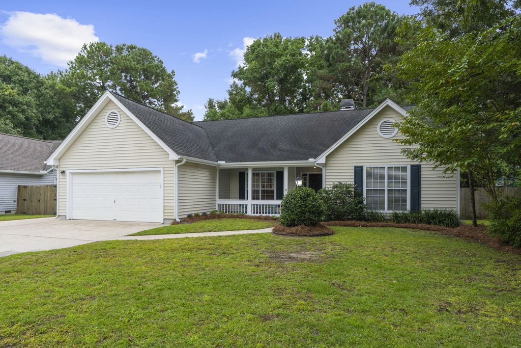 1557 Glen Erin Drive, Mount Pleasant, SC 29464