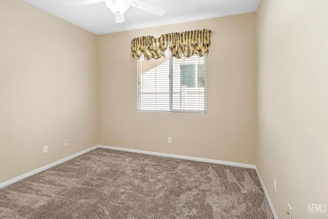 14019 Sandstone Peak Drive, Bakersfield, CA 93306