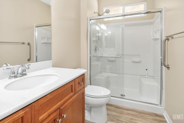 14019 Sandstone Peak Drive, Bakersfield, CA 93306