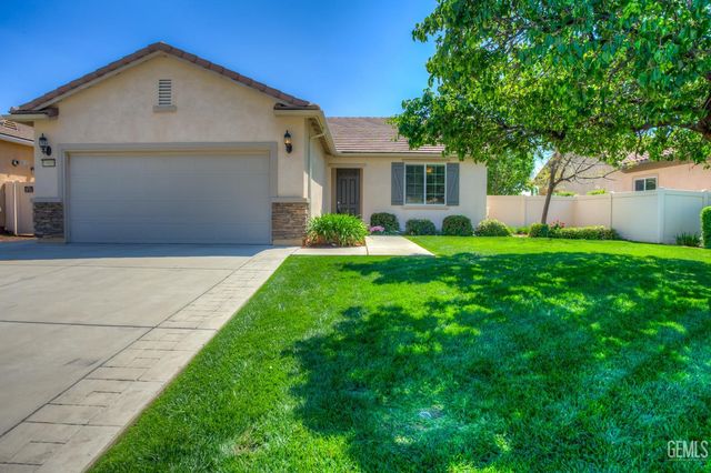 14019 Sandstone Peak Drive, Bakersfield, CA 93306